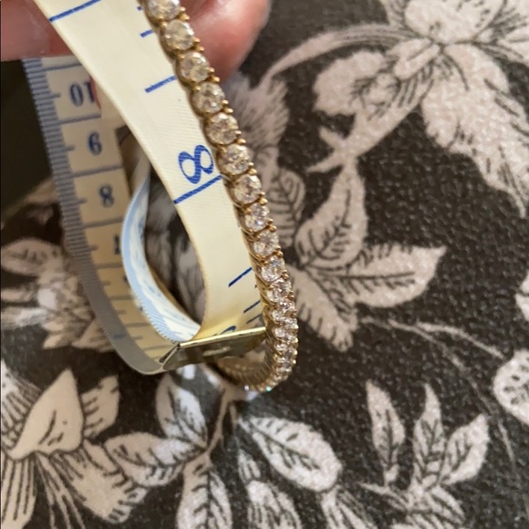 A SET OF 2 GORGEOUS STER. SILVER STAMPED BRACELETS - Picture 5 of 6